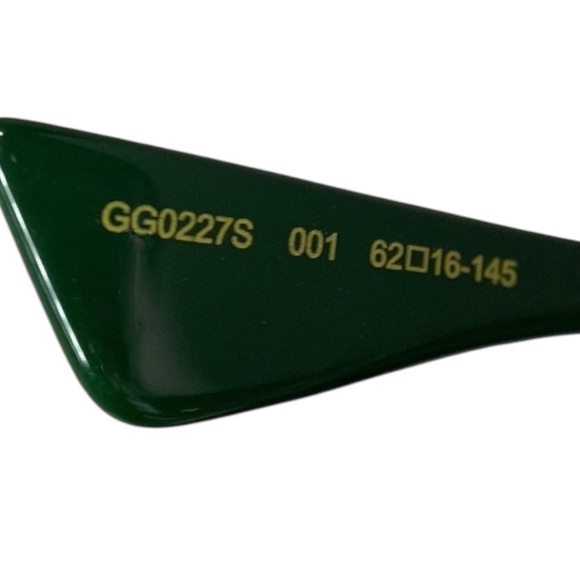 Gucci Aviator Teal Green Sunglasses w/ Velvet Case - Excellent Condition - Picture 10 of 16